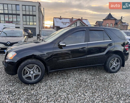 Чорний Мерседес М-Клас, об'ємом двигуна 2.99 л та пробігом 378 тис. км за 9999 $, фото 3 на Automoto.ua