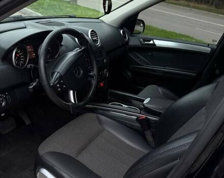 Черный Мерседес М-Класс, объемом двигателя 2.99 л и пробегом 396 тыс. км за 12000 $, фото 15 на Automoto.ua