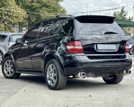 Черный Мерседес М-Класс, объемом двигателя 3.5 л и пробегом 277 тыс. км за 8500 $, фото 2 на Automoto.ua