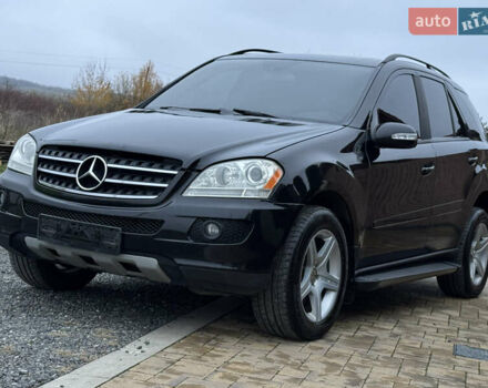 Черный Мерседес М-Класс, объемом двигателя 3.5 л и пробегом 236 тыс. км за 7700 $, фото 13 на Automoto.ua