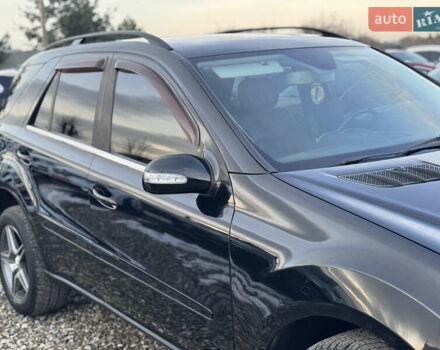 Чорний Мерседес М-Клас, об'ємом двигуна 2.99 л та пробігом 378 тис. км за 9999 $, фото 19 на Automoto.ua