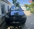 Чорний Мерседес М-Клас, об'ємом двигуна 3.5 л та пробігом 320 тис. км за 10200 $, фото 1 на Automoto.ua