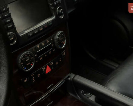 Черный Мерседес М-Класс, объемом двигателя 3.5 л и пробегом 220 тыс. км за 9750 $, фото 12 на Automoto.ua