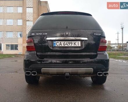 Черный Мерседес М-Класс, объемом двигателя 2.99 л и пробегом 281 тыс. км за 11000 $, фото 2 на Automoto.ua