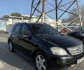 Черный Мерседес М-Класс, объемом двигателя 3.5 л и пробегом 243 тыс. км за 11499 $, фото 1 на Automoto.ua