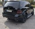 Черный Мерседес М-Класс, объемом двигателя 5.5 л и пробегом 236 тыс. км за 11500 $, фото 3 на Automoto.ua