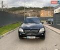Черный Мерседес М-Класс, объемом двигателя 3 л и пробегом 299 тыс. км за 11200 $, фото 1 на Automoto.ua
