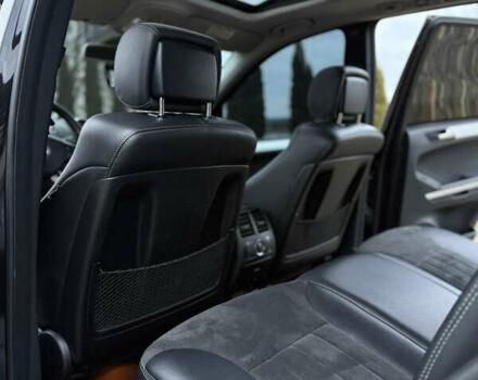 Черный Мерседес М-Класс, объемом двигателя 3 л и пробегом 275 тыс. км за 7900 $, фото 60 на Automoto.ua