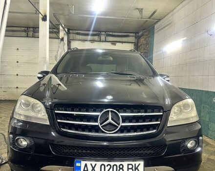 Чорний Мерседес М-Клас, об'ємом двигуна 3.5 л та пробігом 241 тис. км за 9800 $, фото 1 на Automoto.ua