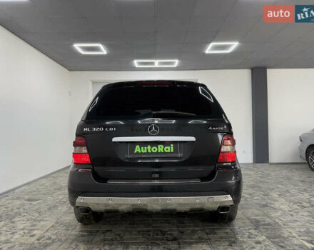 Черный Мерседес М-Класс, объемом двигателя 2.99 л и пробегом 380 тыс. км за 12300 $, фото 5 на Automoto.ua