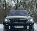 Чорний Мерседес М-Клас, об'ємом двигуна 3.5 л та пробігом 257 тис. км за 9300 $, фото 1 на Automoto.ua