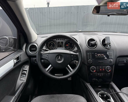 Черный Мерседес М-Класс, объемом двигателя 2.99 л и пробегом 250 тыс. км за 12900 $, фото 5 на Automoto.ua