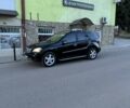 Черный Мерседес М-Класс, объемом двигателя 3.5 л и пробегом 250 тыс. км за 11000 $, фото 1 на Automoto.ua