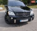 Черный Мерседес М-Класс, объемом двигателя 5.5 л и пробегом 245 тыс. км за 10400 $, фото 1 на Automoto.ua