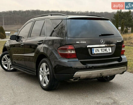 Черный Мерседес М-Класс, объемом двигателя 3 л и пробегом 275 тыс. км за 7900 $, фото 27 на Automoto.ua