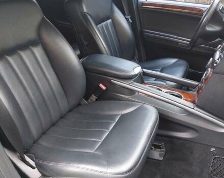 Черный Мерседес М-Класс, объемом двигателя 5.46 л и пробегом 310 тыс. км за 14000 $, фото 10 на Automoto.ua