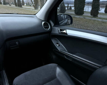 Черный Мерседес М-Класс, объемом двигателя 3 л и пробегом 275 тыс. км за 7900 $, фото 72 на Automoto.ua