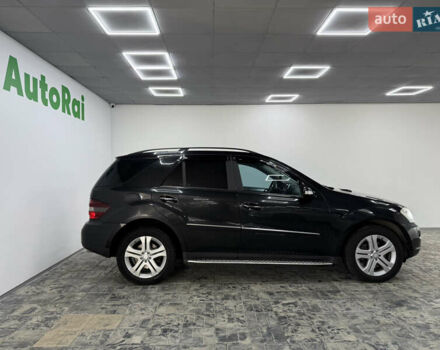 Черный Мерседес М-Класс, объемом двигателя 2.99 л и пробегом 380 тыс. км за 12300 $, фото 3 на Automoto.ua