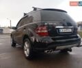 Черный Мерседес М-Класс, объемом двигателя 2.99 л и пробегом 281 тыс. км за 11000 $, фото 1 на Automoto.ua