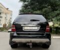 Черный Мерседес М-Класс, объемом двигателя 3.5 л и пробегом 358 тыс. км за 10000 $, фото 7 на Automoto.ua