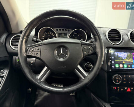 Черный Мерседес М-Класс, объемом двигателя 2.99 л и пробегом 380 тыс. км за 12300 $, фото 9 на Automoto.ua