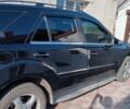 Черный Мерседес М-Класс, объемом двигателя 3.5 л и пробегом 220 тыс. км за 12000 $, фото 12 на Automoto.ua