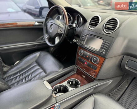 Черный Мерседес М-Класс, объемом двигателя 2.99 л и пробегом 327 тыс. км за 11300 $, фото 29 на Automoto.ua