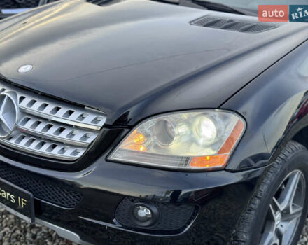 Чорний Мерседес М-Клас, об'ємом двигуна 2.99 л та пробігом 378 тис. км за 9999 $, фото 20 на Automoto.ua