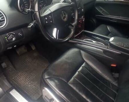 Черный Мерседес М-Класс, объемом двигателя 2.99 л и пробегом 324 тыс. км за 12000 $, фото 8 на Automoto.ua