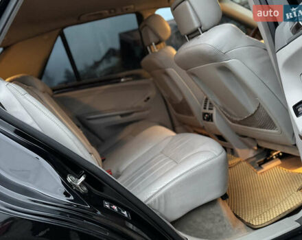 Черный Мерседес М-Класс, объемом двигателя 3.5 л и пробегом 236 тыс. км за 7700 $, фото 46 на Automoto.ua