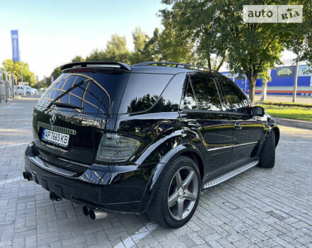 Черный Мерседес М-Класс, объемом двигателя 6.3 л и пробегом 165 тыс. км за 9899 $, фото 6 на Automoto.ua