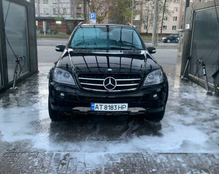 Черный Мерседес М-Класс, объемом двигателя 2.99 л и пробегом 325 тыс. км за 13400 $, фото 3 на Automoto.ua