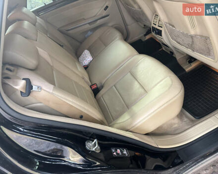 Черный Мерседес М-Класс, объемом двигателя 6.3 л и пробегом 148 тыс. км за 12500 $, фото 20 на Automoto.ua