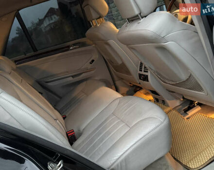 Черный Мерседес М-Класс, объемом двигателя 3.5 л и пробегом 236 тыс. км за 7700 $, фото 43 на Automoto.ua