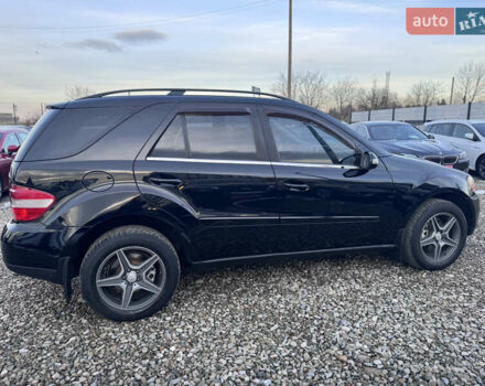 Чорний Мерседес М-Клас, об'ємом двигуна 2.99 л та пробігом 378 тис. км за 9999 $, фото 14 на Automoto.ua