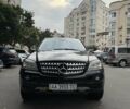 Черный Мерседес М-Класс, объемом двигателя 3.5 л и пробегом 358 тыс. км за 10000 $, фото 1 на Automoto.ua