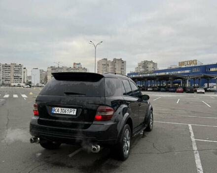 Черный Мерседес М-Класс, объемом двигателя 3.5 л и пробегом 277 тыс. км за 9000 $, фото 17 на Automoto.ua