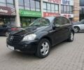 Чорний Мерседес М-Клас, об'ємом двигуна 3 л та пробігом 274 тис. км за 11000 $, фото 1 на Automoto.ua