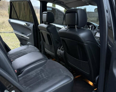 Черный Мерседес М-Класс, объемом двигателя 3 л и пробегом 275 тыс. км за 7900 $, фото 63 на Automoto.ua