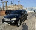 Черный Мерседес М-Класс, объемом двигателя 3.5 л и пробегом 243 тыс. км за 11499 $, фото 1 на Automoto.ua
