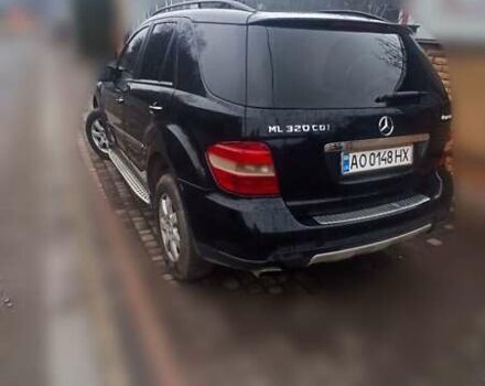 Черный Мерседес М-Класс, объемом двигателя 2.99 л и пробегом 324 тыс. км за 12000 $, фото 3 на Automoto.ua