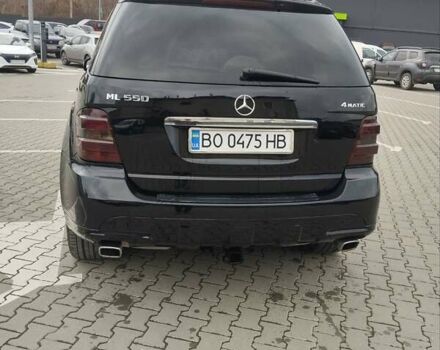 Черный Мерседес М-Класс, объемом двигателя 5.46 л и пробегом 239 тыс. км за 10800 $, фото 8 на Automoto.ua