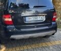 Чорний Мерседес М-Клас, об'ємом двигуна 3 л та пробігом 380 тис. км за 13700 $, фото 3 на Automoto.ua