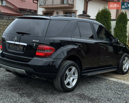 Черный Мерседес М-Класс, объемом двигателя 3.5 л и пробегом 236 тыс. км за 7700 $, фото 32 на Automoto.ua