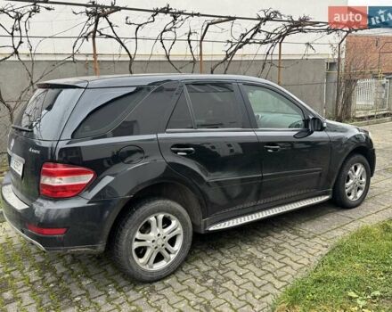 Черный Мерседес М-Класс, объемом двигателя 2.99 л и пробегом 270 тыс. км за 13600 $, фото 12 на Automoto.ua