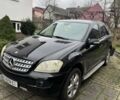 Черный Мерседес М-Класс, объемом двигателя 2.99 л и пробегом 270 тыс. км за 13600 $, фото 1 на Automoto.ua