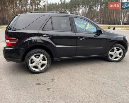 Чорний Мерседес М-Клас, об'ємом двигуна 3 л та пробігом 284 тис. км за 7300 $, фото 5 на Automoto.ua