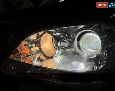 Черный Мерседес М-Класс, объемом двигателя 3.5 л и пробегом 196 тыс. км за 15000 $, фото 52 на Automoto.ua