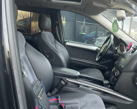 Чорний Мерседес М-Клас, об'ємом двигуна 2.99 л та пробігом 315 тис. км за 12999 $, фото 7 на Automoto.ua