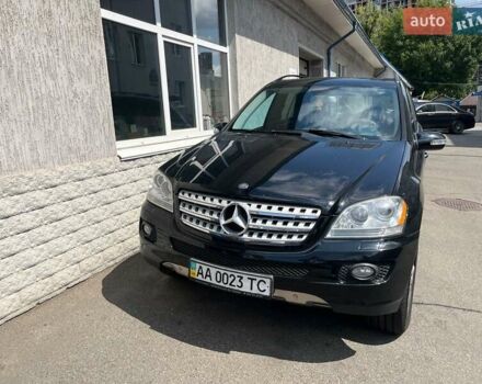 Черный Мерседес М-Класс, объемом двигателя 3 л и пробегом 248 тыс. км за 15400 $, фото 2 на Automoto.ua